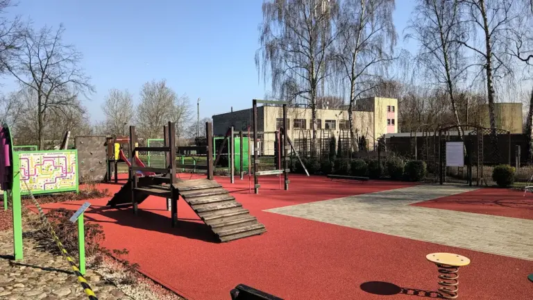 Courbevoie: écoles, déchets, sport sous chaleur