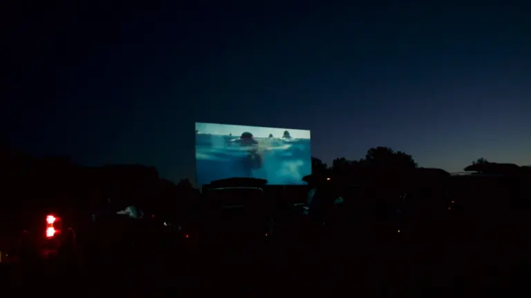 Ciné plein-air à Caen : le film “Azur et Asmar” à la Coulée Verte