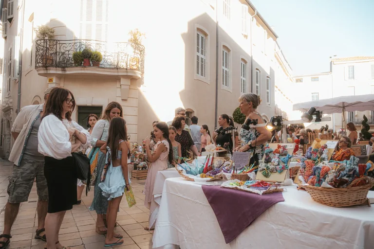 Jeudis de Nîmes : où danser, goûter et flâner ce jeudi